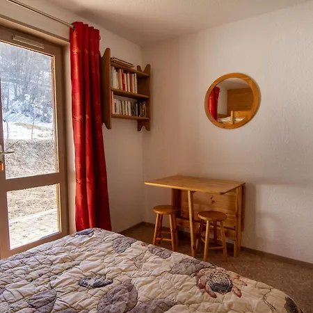 Confortable Appartement 4 Pieces, 8 Personnes, Parking, Terrasse Exposee Sud - Fr-1-263-452